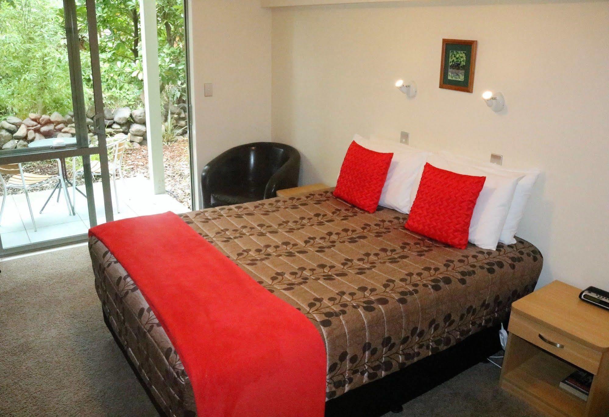 La Rochelle Motel Akaroa Buitenkant foto